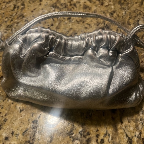 Mansur Graviel - silver handbag - Picture 2 of 5